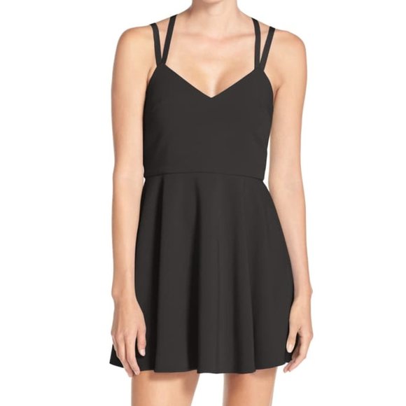 French Connection Dresses & Skirts - French Connection Whisper Light Fit&Flare Dress